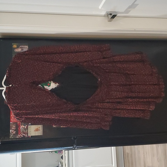 Mable ruffle dress black floral - Picture 4 of 6